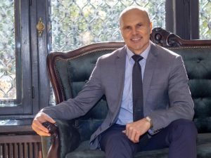 EkoGroup și Cătălin Cârcu: leadership autentic în industria publicității digitale